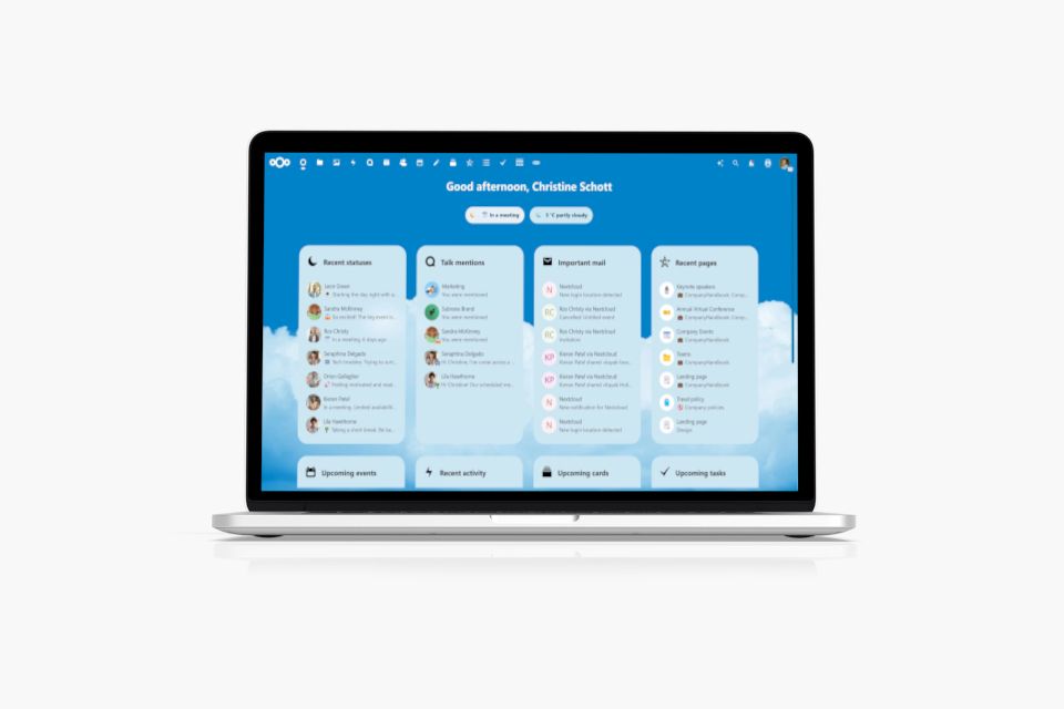 Laptop mit Nextcloud-Dashboard